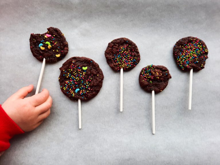 recette de biscuits chocolatés sans allergènes prioritaires et végétalienne